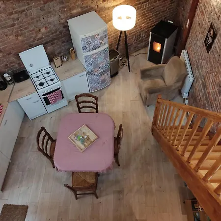 La Demeure Avesnoise Bed & Breakfast *