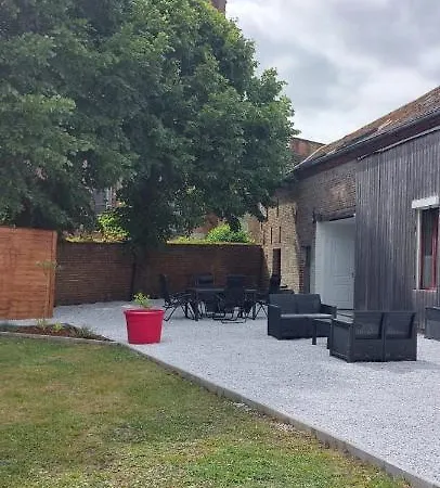 La Demeure Avesnoise Bed & Breakfast