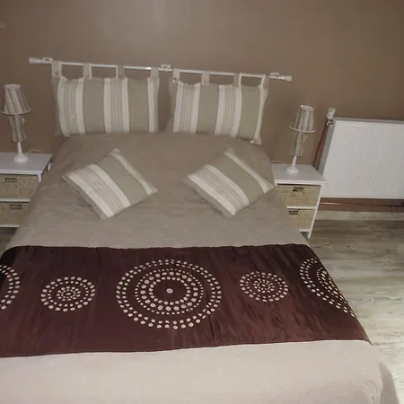 Bed & Breakfast La Demeure Avesnoise *