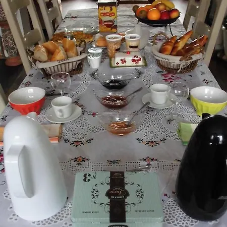 Bed & Breakfast La Demeure Avesnoise